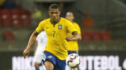 Дуглас Коста или Виллиан могут заменить Неймара в сборной Бразилии